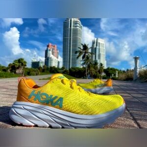 Hoka 🔥 Rincon 3 1119395 IRYL Illuminating Radiant Yellow Shoes 11.5